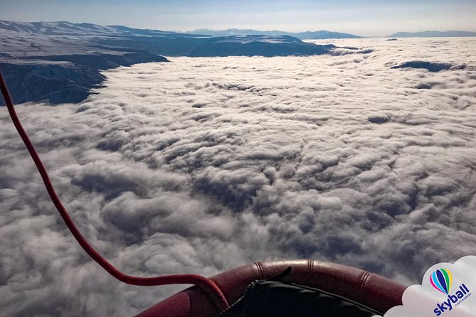 Balloon ride Skyball - One hour above Garni Gorge