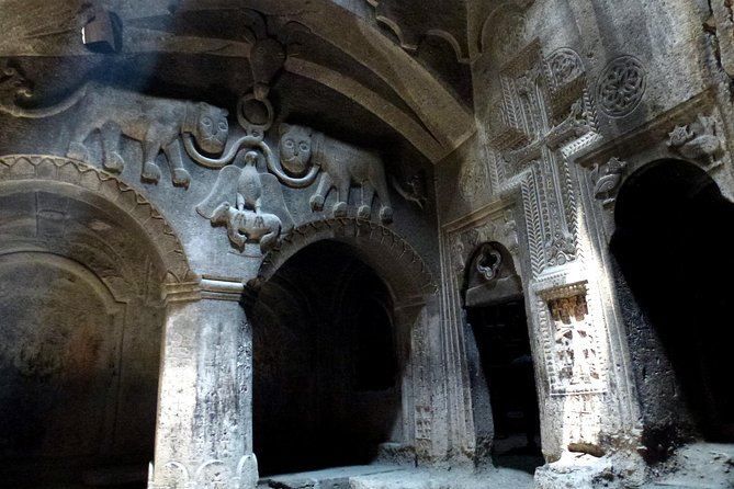 Daily jeep tour to Garni gorge and Geghama mountains - Lunch inside a local home