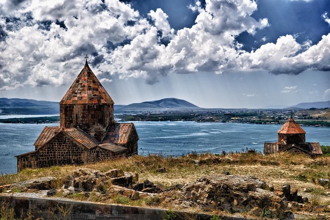 Dilijan (Haghartsin Monastery),Lake Sevan,Tsakhkadzor(ski resort) - Sergey, driving style, and the guide question