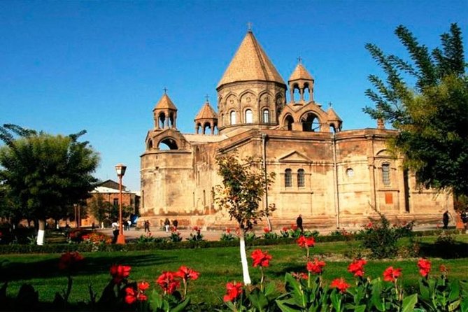 Echmiadzin, Zvartnots, Khor Virap - Zvartnots Temple and the extra entrance fee