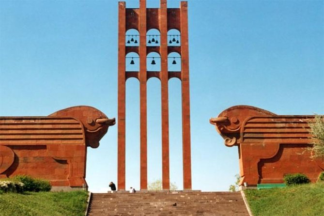 Full day rent car with driver service around Armenia (8-10 hrs) - Border assistance and an important route question
