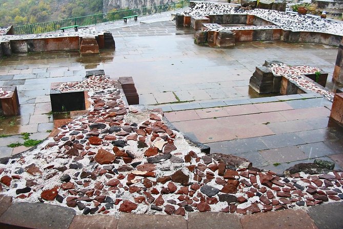 Group Tour: Garni pagan temple, Geghard monastery, Lake Sevan, Sevanavank - The bilingual group affects the rhythm