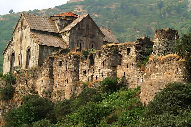 Group Tour: Haghpat, Zarni-Parni Caves, Akhtala, Aramyants Castle, Sanahin - Why Lori Province deserves a full day