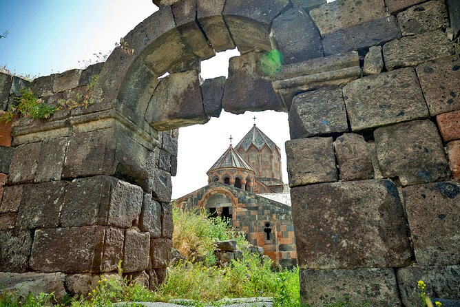 Group Tour: Hovhannavank, Saghmosavank, Chocolate House, Aghtsk - Saghmosavank beside the Kasakh River canyon
