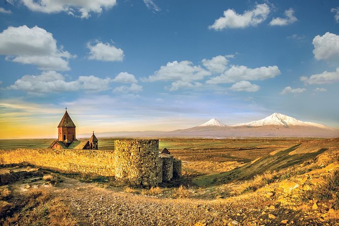 Group tour: Khor Virap, Noravank, Areni Winery and Cave - Noravank in a red-rock gorge