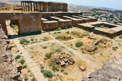 Group Tour: Sightseeing in Yerevan, Erebuni Museum and Fortress