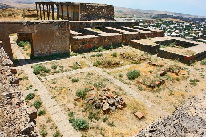 Group Tour: Sightseeing in Yerevan, Erebuni Museum and Fortress - From ancient fortress to central Yerevan