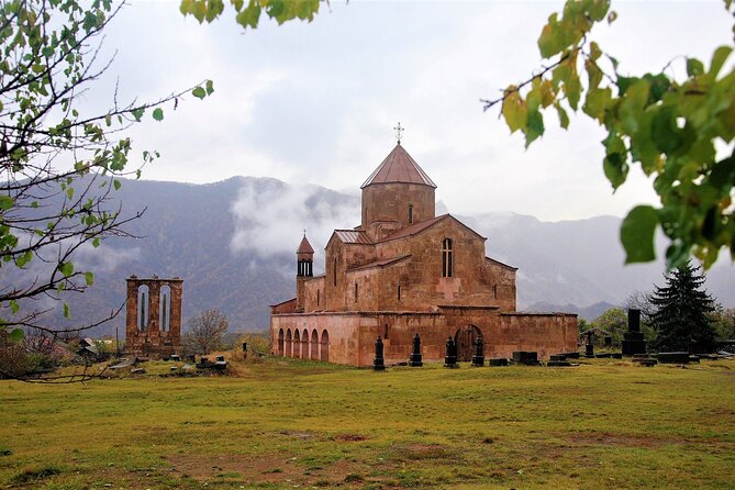 Lori Canyon Vacations - Haghpat and Zarni-Parni Caves before departure