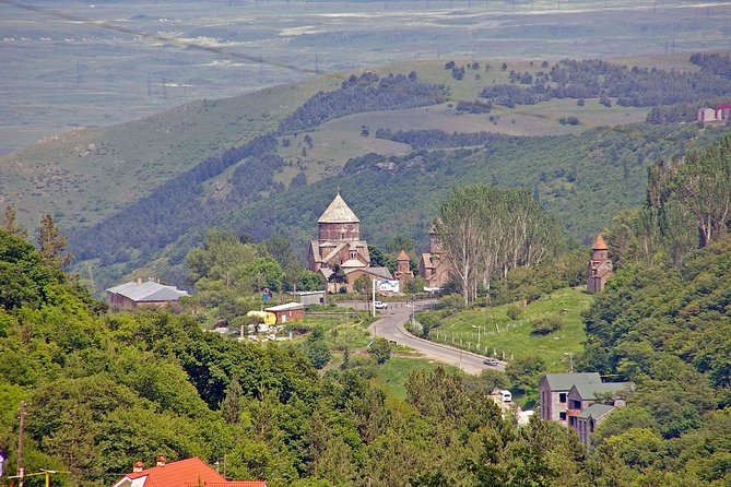 Private 6-7 hour Tsaghkadzor, Kecharis, Lake Sevan, Sevanavank Tour from Yerevan - What makes the guiding service important