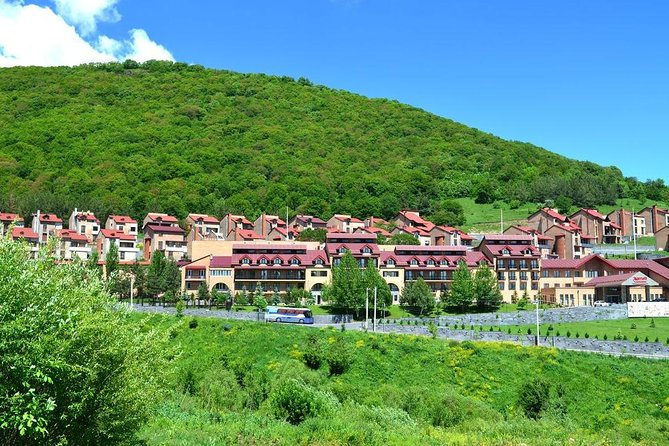 Private Tour: Tsaghkadzor, Ropeway, Kecharis Monastery, Sevan Lake, Sevanavank - Tsaghkadzor Ropeway and the Gorge of Flowers
