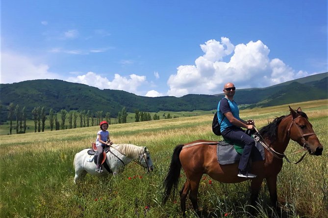 Scenic Trail Rides - Starting beside Lake Tsover