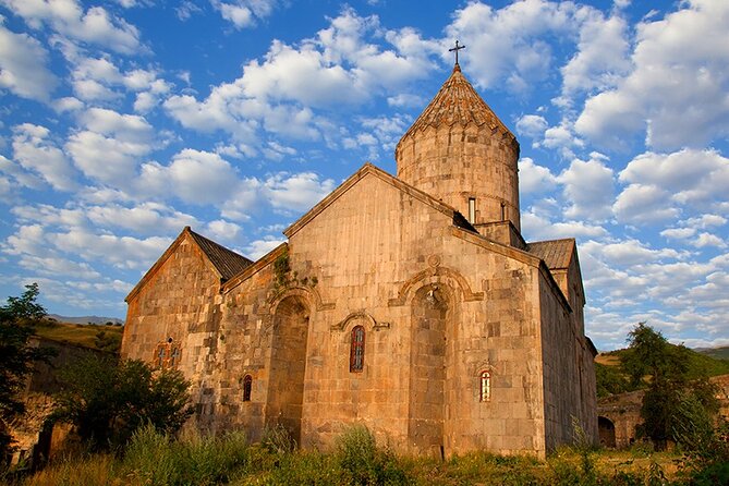 Tatev & Shaki Waterfall Guided Group Tour with Wine Tasting - What lunch is really like
