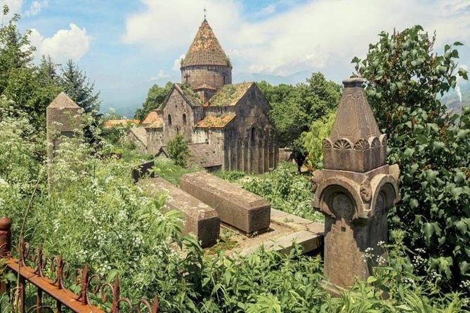Tbilisi transfer with stops in Haghpat, Sanahin to or from Yerevan - Why this transfer makes sense for a Armenia and Georgia trip