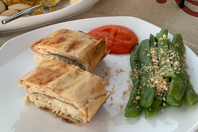 Winemaker's Table: Areni Cliffs - The people make the meal work